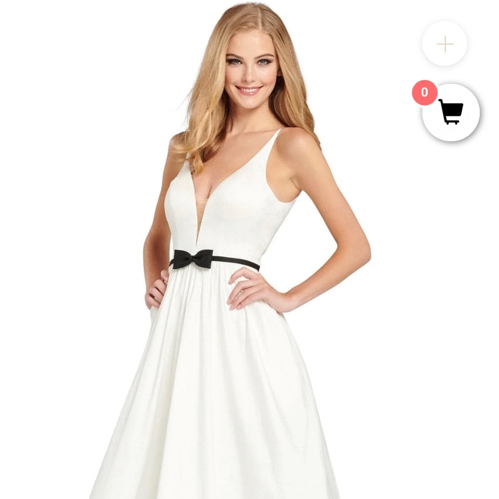 Collette Gown - Picture 3 of 4